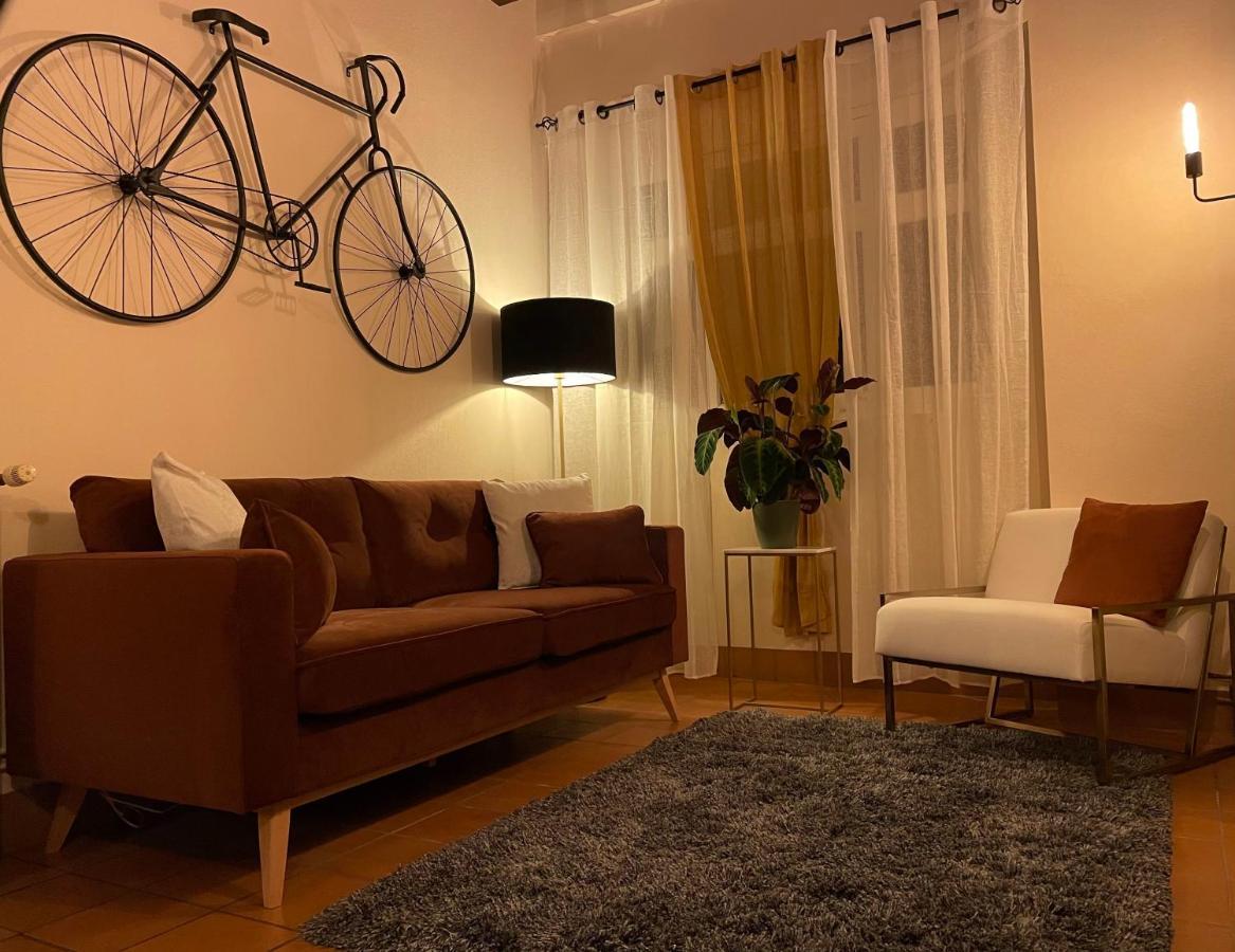 Logis Hotel Le Saint Florent Mont-pres-Chambord Ngoại thất bức ảnh