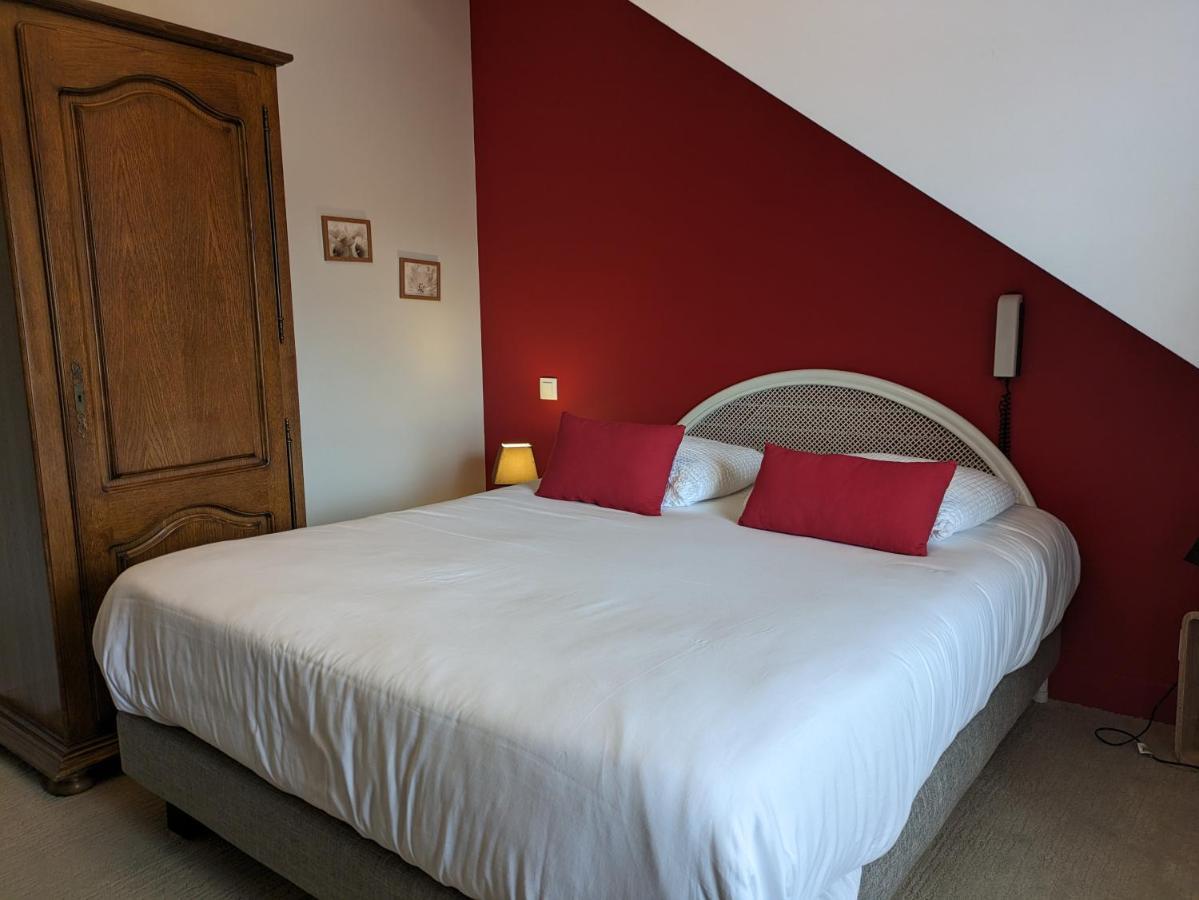 Logis Hotel Le Saint Florent Mont-pres-Chambord Ngoại thất bức ảnh