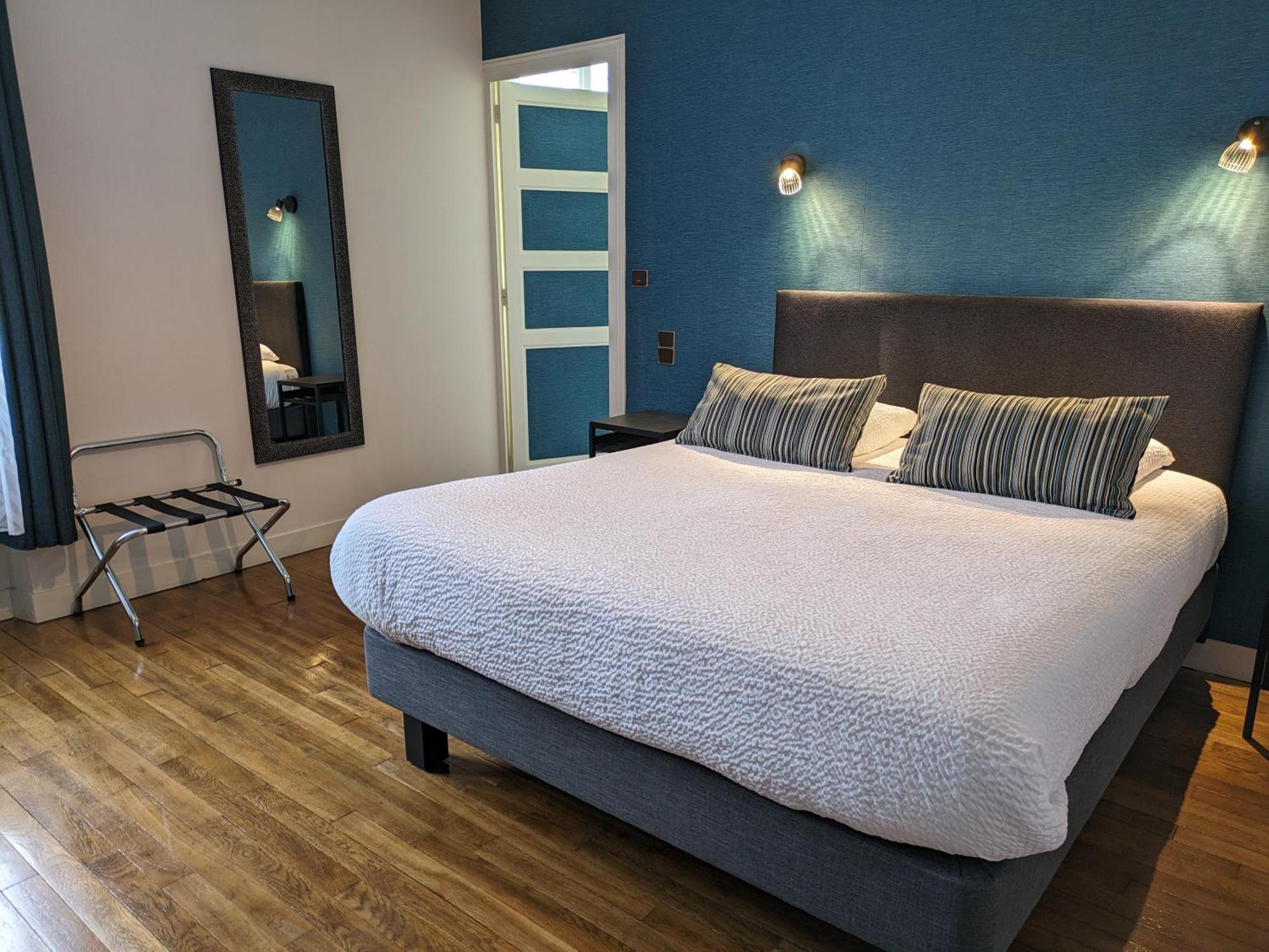 Logis Hotel Le Saint Florent Mont-pres-Chambord Ngoại thất bức ảnh