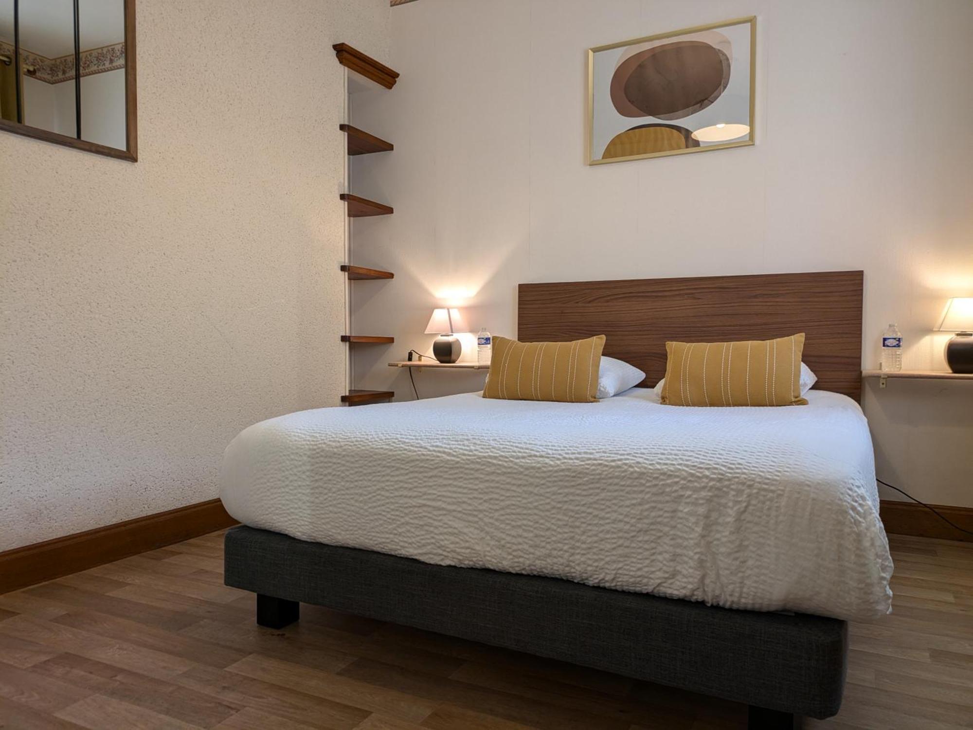 Logis Hotel Le Saint Florent Mont-pres-Chambord Ngoại thất bức ảnh