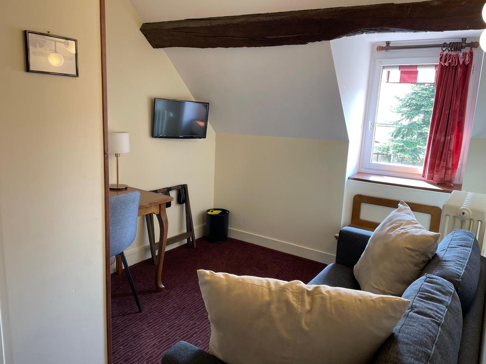 Logis Hotel Le Saint Florent Mont-pres-Chambord Ngoại thất bức ảnh