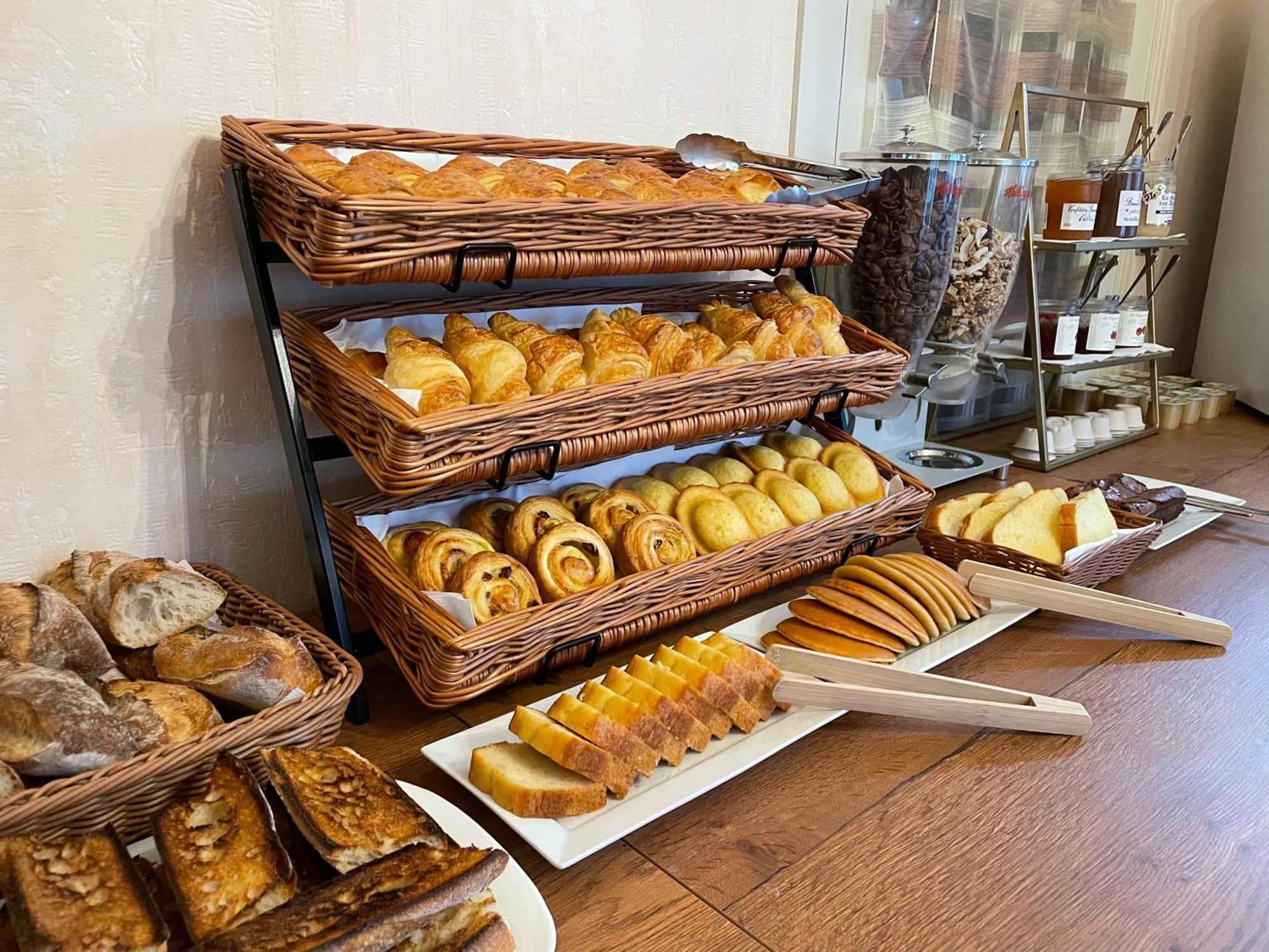 Logis Hotel Le Saint Florent Mont-pres-Chambord Ngoại thất bức ảnh